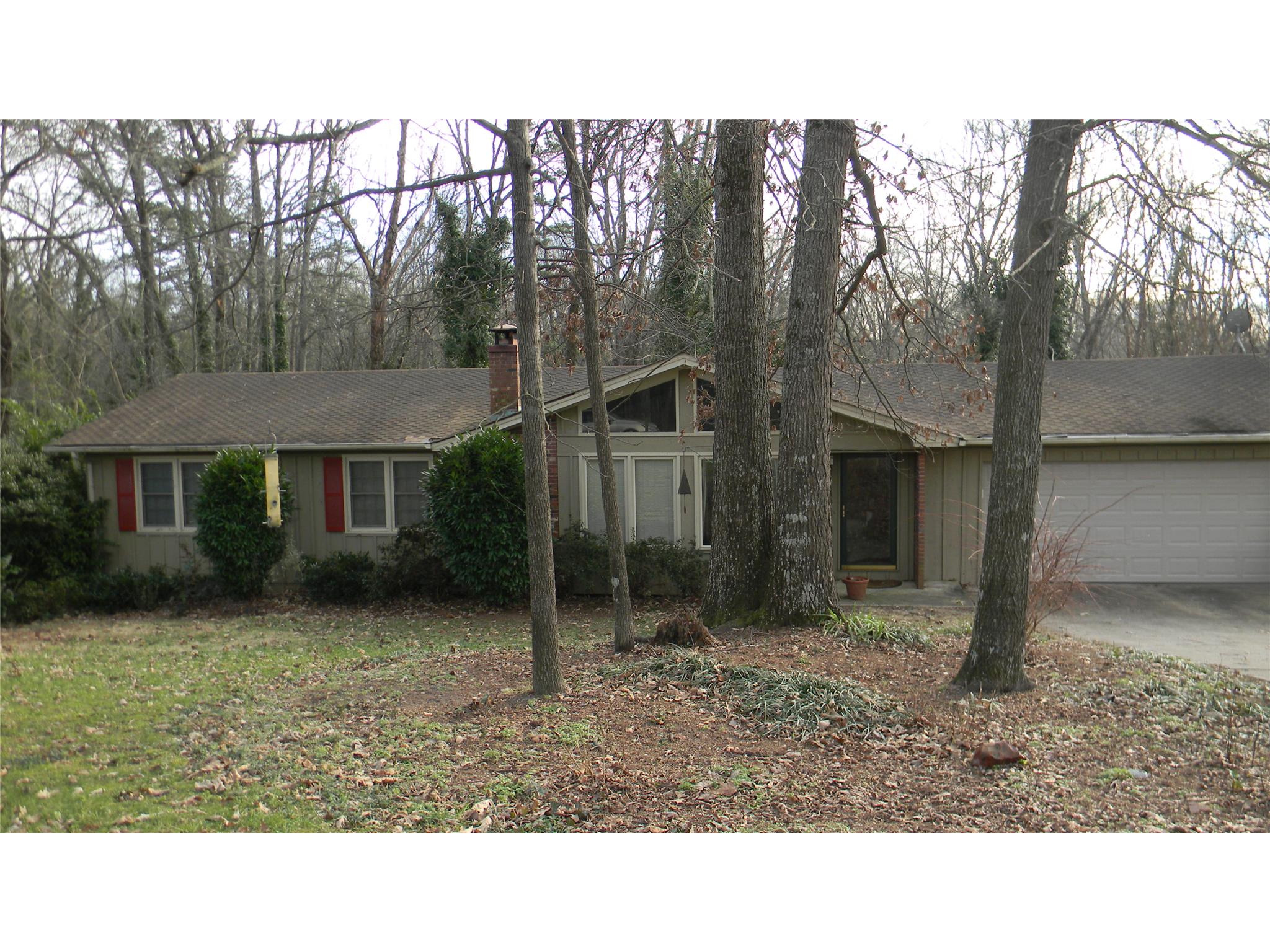 461 Christopher Dr, Gainesville, GA 30501 photo 1