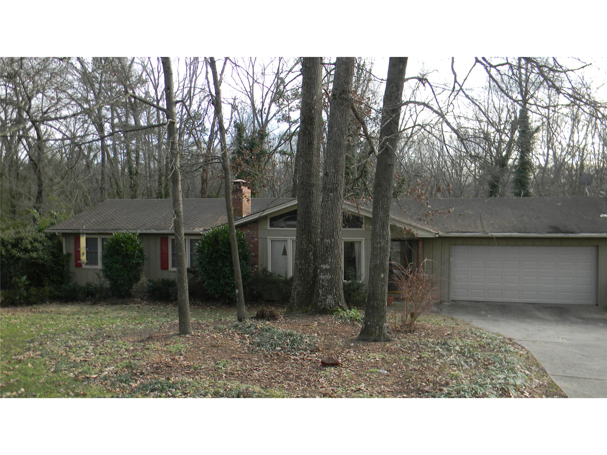 461 Christopher Dr, Gainesville, GA 30501 photo 2