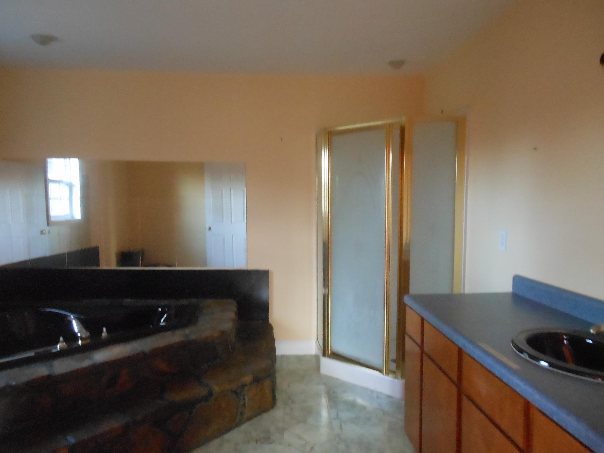 237 E Silver Shoals Rd, Toccoa, GA 30577 photo 9