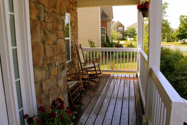 920 Tree Top Dr, Suwanee, GA 30024 photo 2