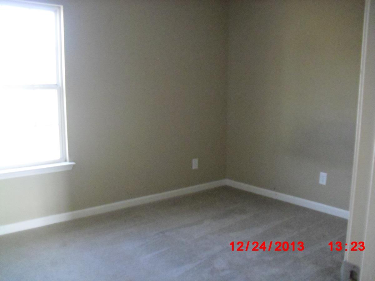 38 Winchester Dr, Kingston, GA 30145 photo 4