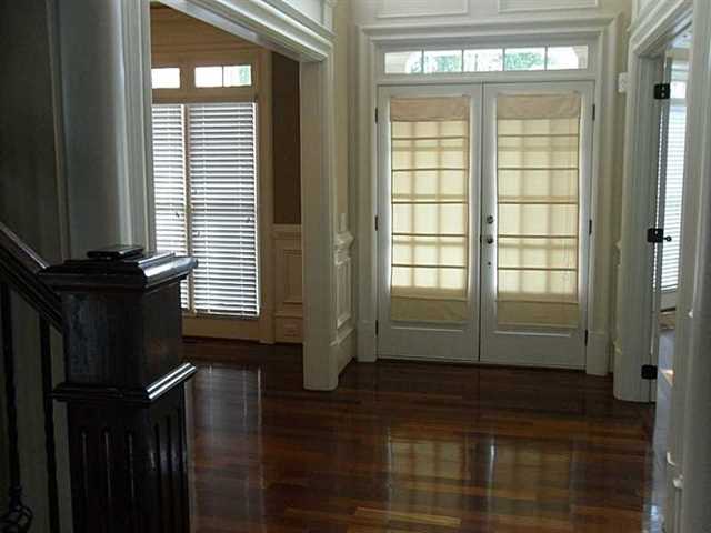 2512 Stone Manor Dr, Buford, GA 30519 photo 2
