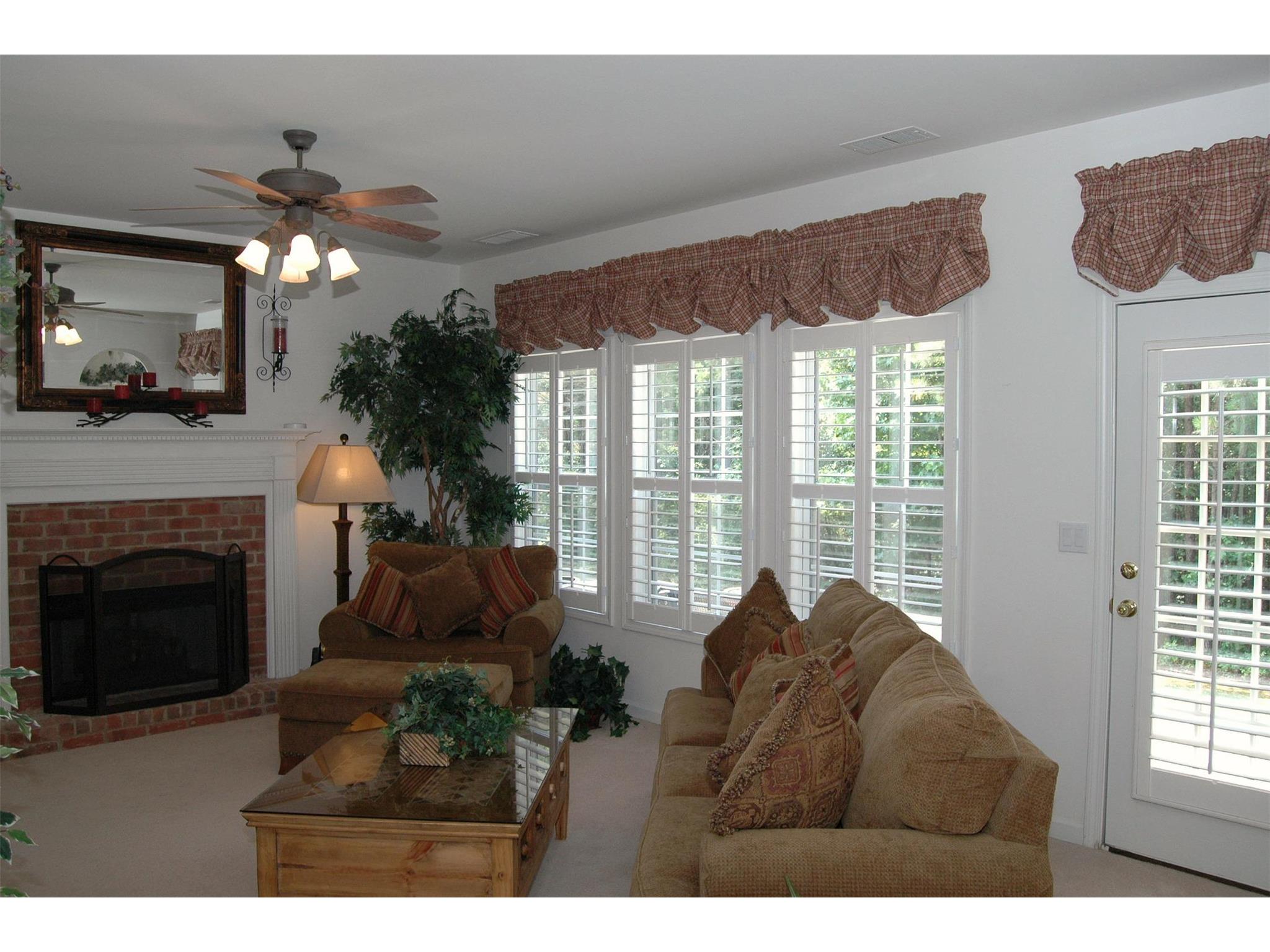 150 Irish Ln, Tyrone, GA 30290 photo 8