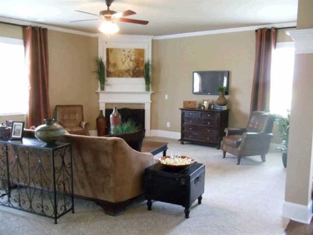 565 Eldridge Dr, Suwanee, GA 30024 photo 4