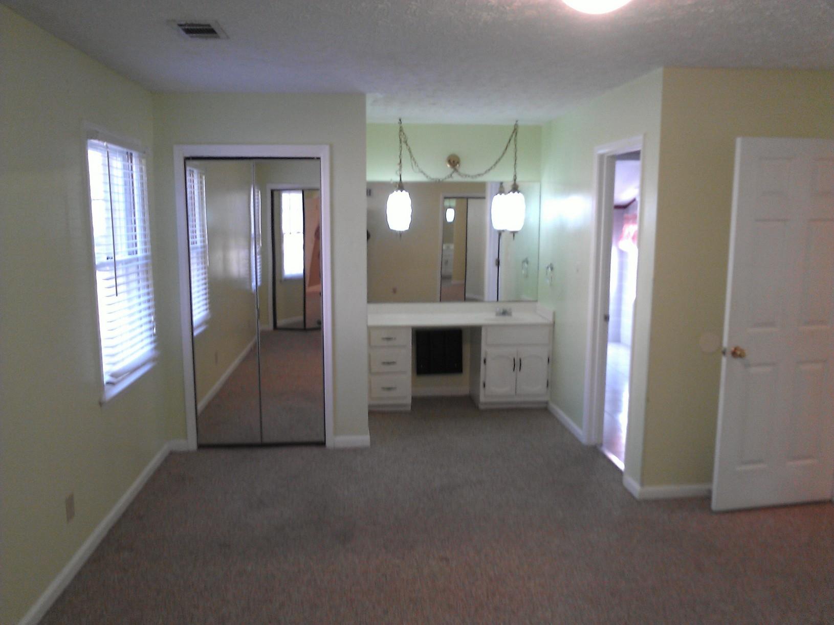 4290 Coatsworth Dr, Rex, GA 30273 photo 12