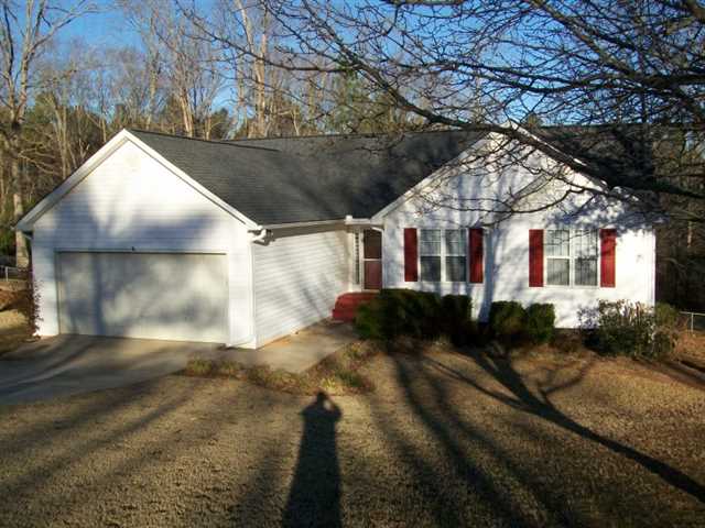 3075 Wedgewood Dr, Monroe, GA 30656 photo 1