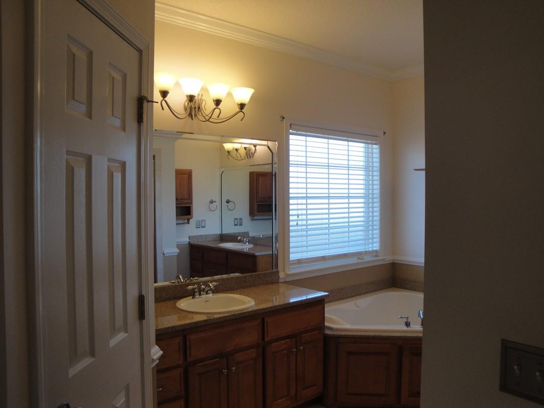 200 Jw Edwards Dr, Byron, GA 31008 photo 9