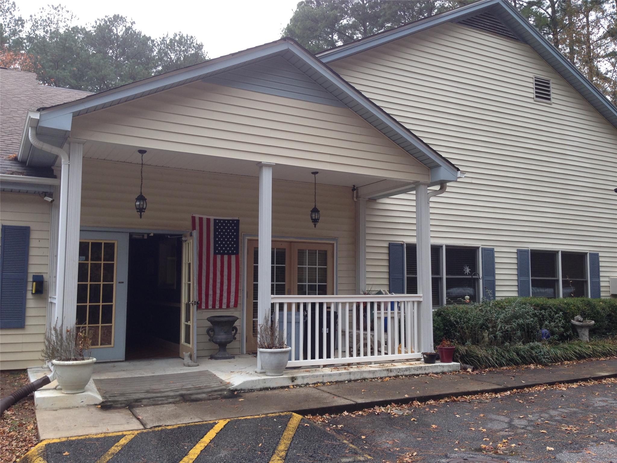 200 Bolton Dr, Commerce, GA 30529 photo 2