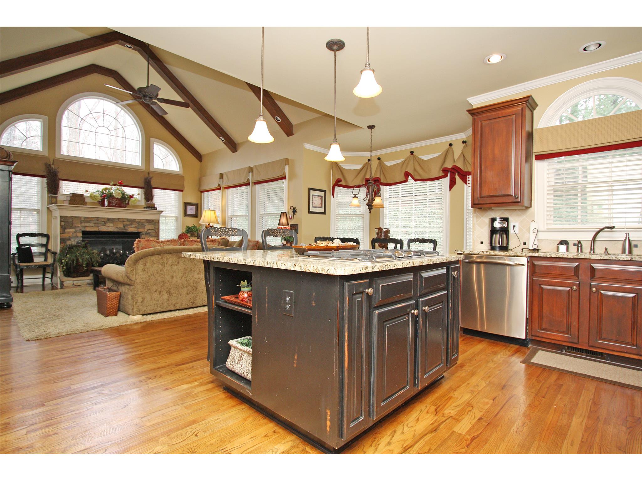 8085 Brixton Pl, Suwanee, GA 30024 photo 9