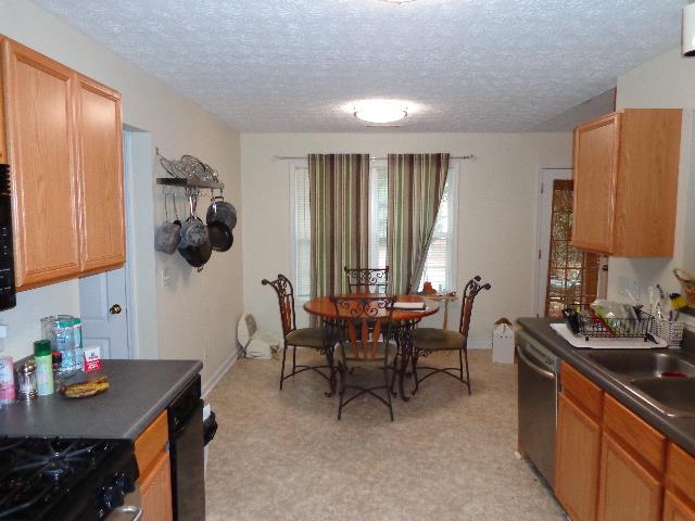 320 Fieldstone Ln, Covington, GA 30016 photo 5