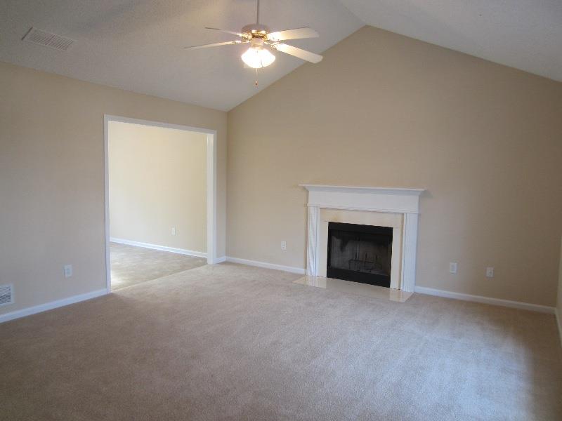311 Devonshire Dr, Winder, GA 30680 photo 3