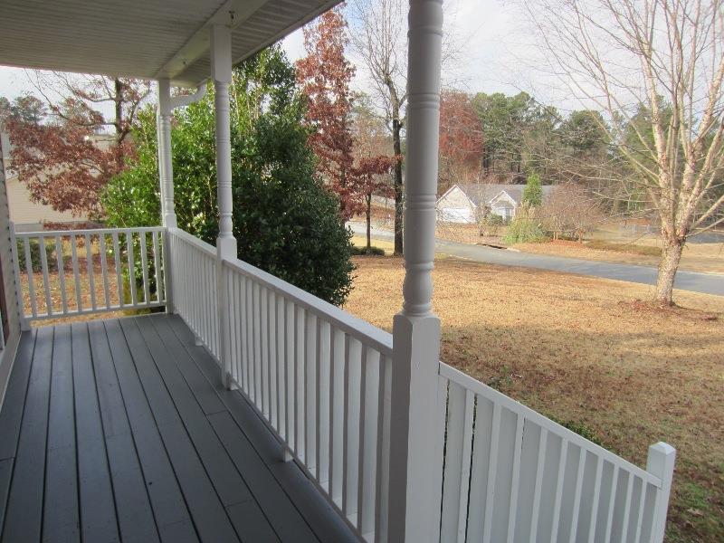 311 Devonshire Dr, Winder, GA 30680 photo 2