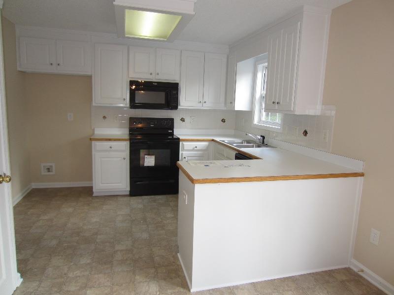 311 Devonshire Dr, Winder, GA 30680 photo 9