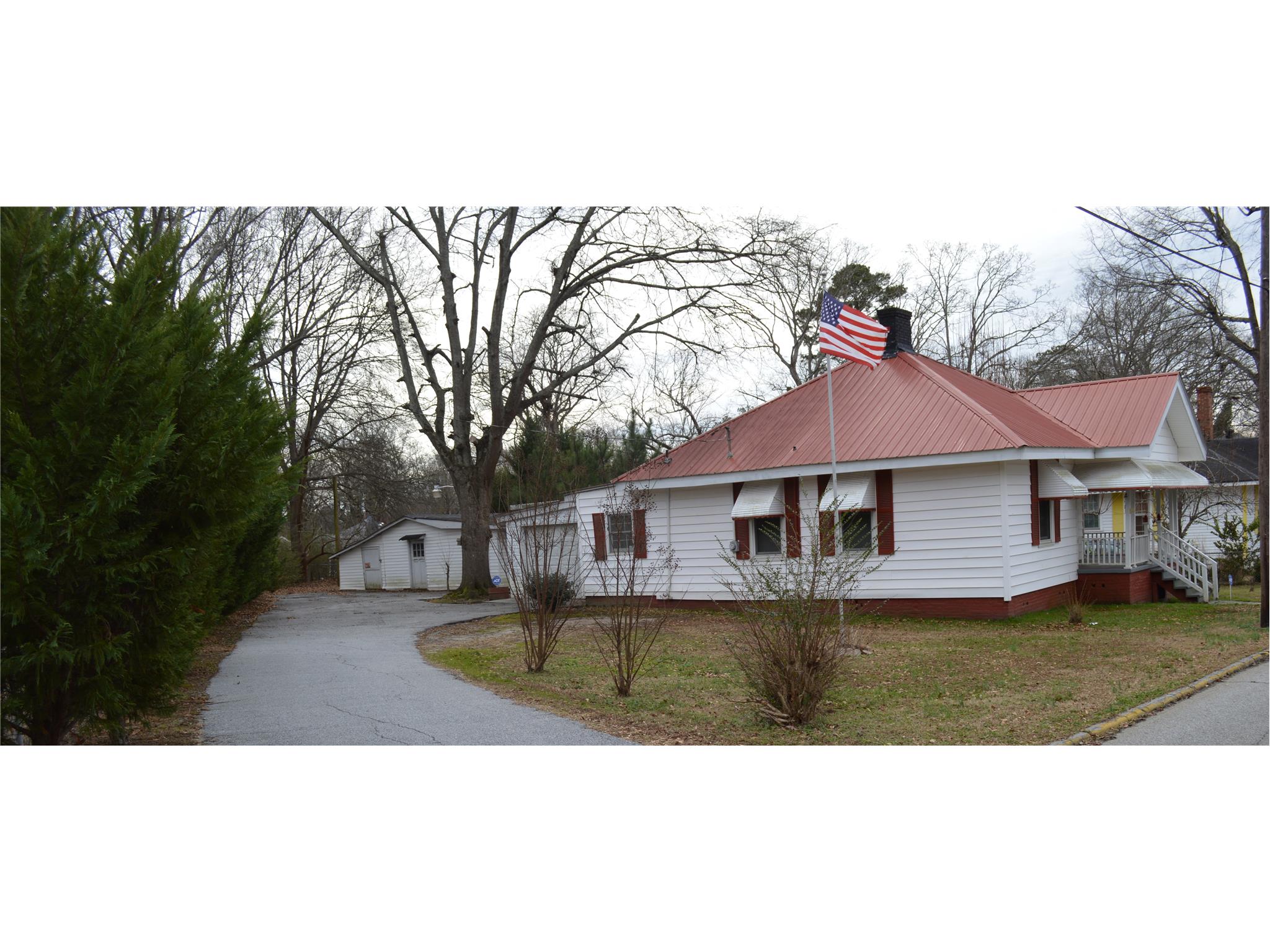 109 4th St, Monroe, GA 30655 photo 2