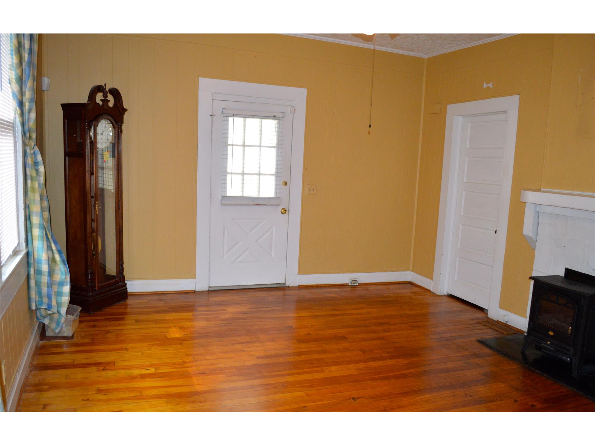 109 4th St, Monroe, GA 30655 photo 6