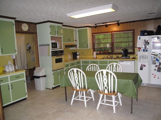1827 Oak Spring St, Statham, GA 30666 photo 16