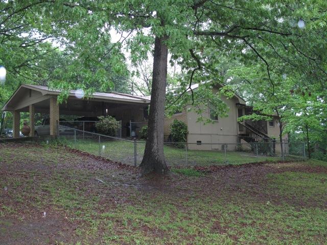 1827 Oak Spring St, Statham, GA 30666 photo 2