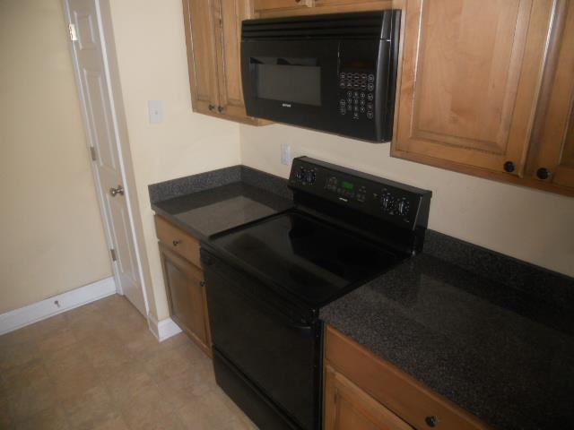 105 Richmond Dr, Lagrange, GA 30240 photo 7