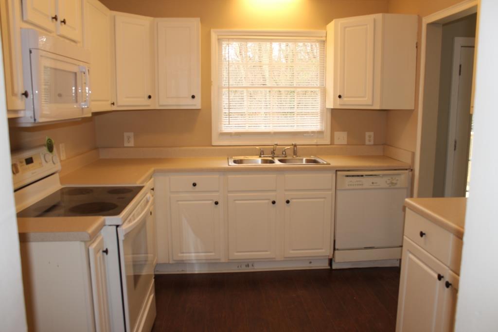 421 Rays Rd, Stone Mountain, GA 30083 photo 4