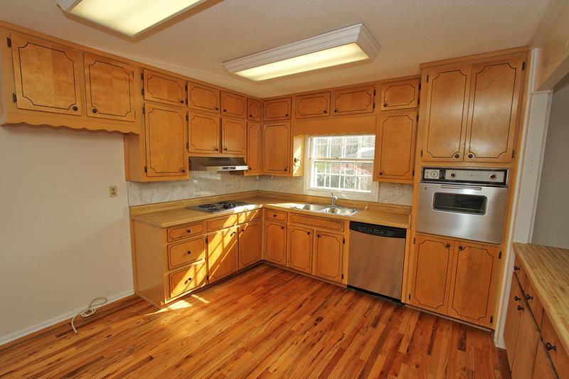 4188 Suzanne Ln, Duluth, GA 30096 photo 8
