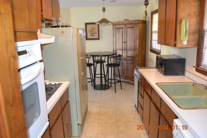 300 Avalon Dr, Warner Robins, GA 31093 photo 6