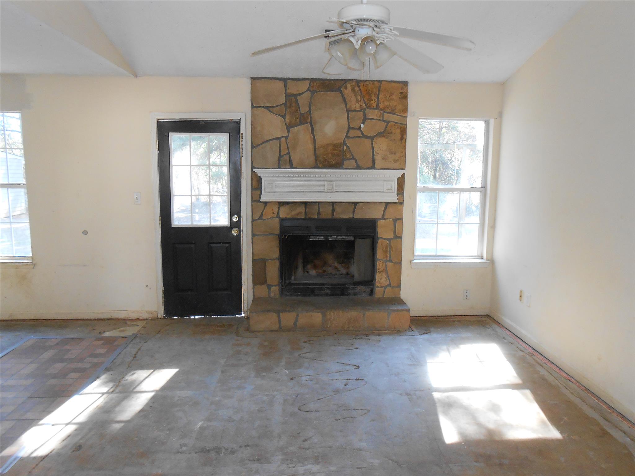 105 June Ct, Hampton, GA 30228 photo 11