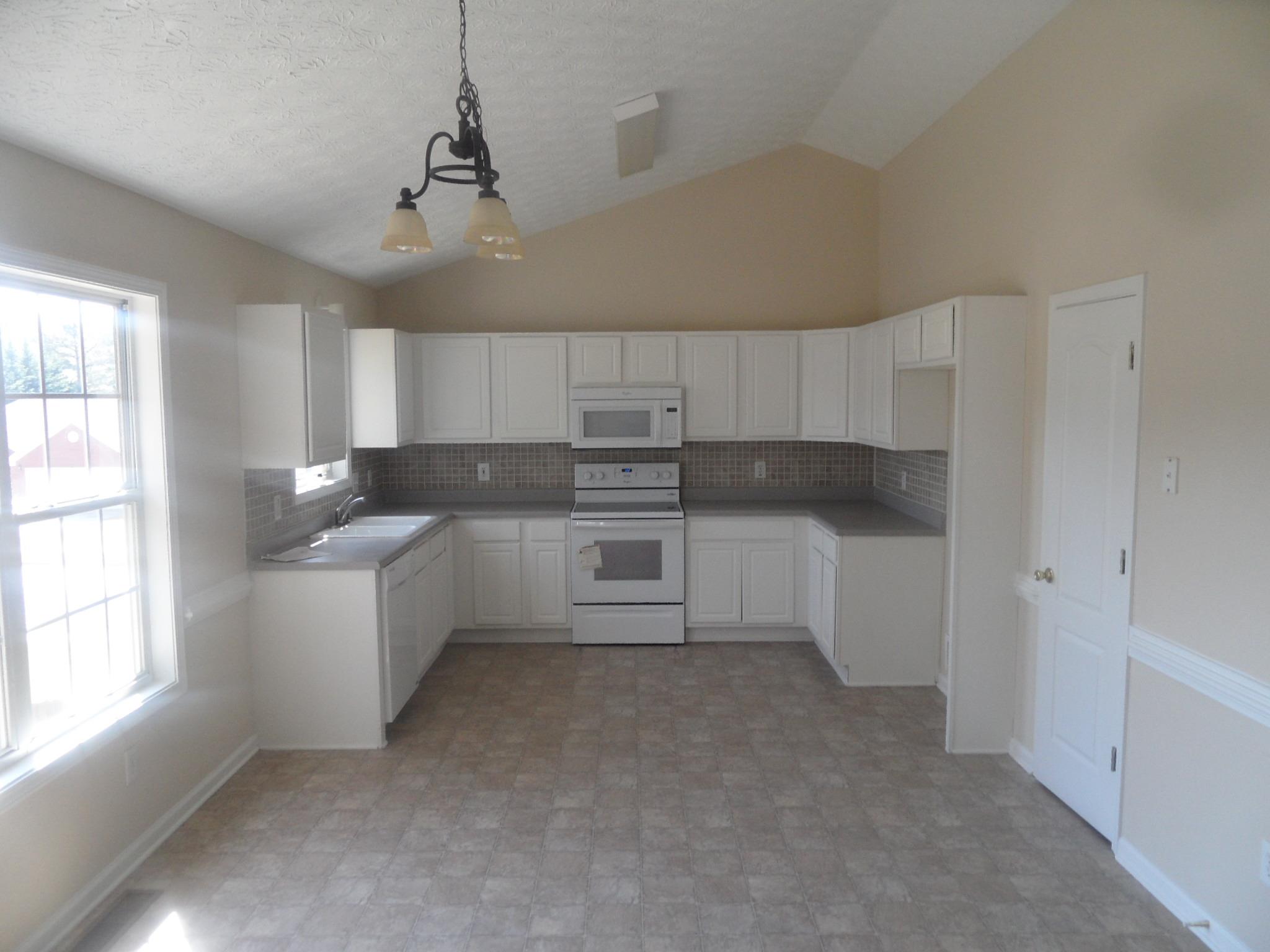 300 Fieldstone Ln, Covington, GA 30016 photo 10