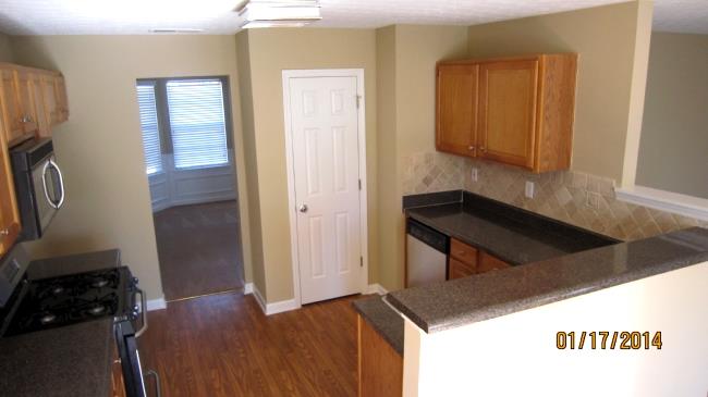 557 Kimberwick Dr, Hampton, GA 30228 photo 6