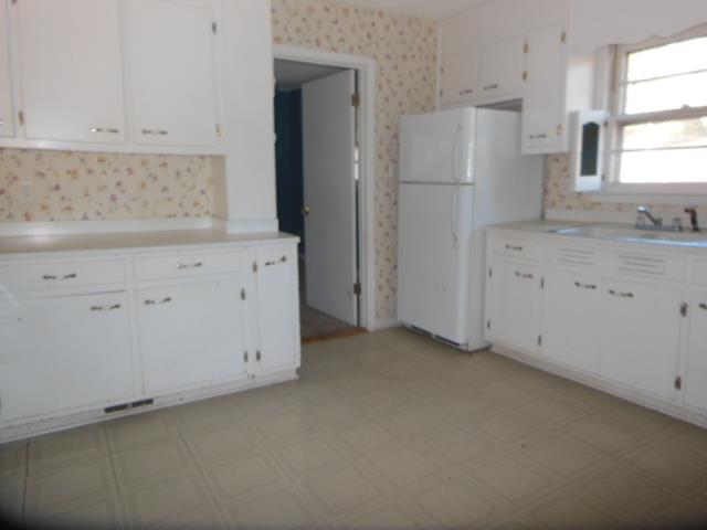 48 Glencrest Dr, Toccoa, GA 30577 photo 4