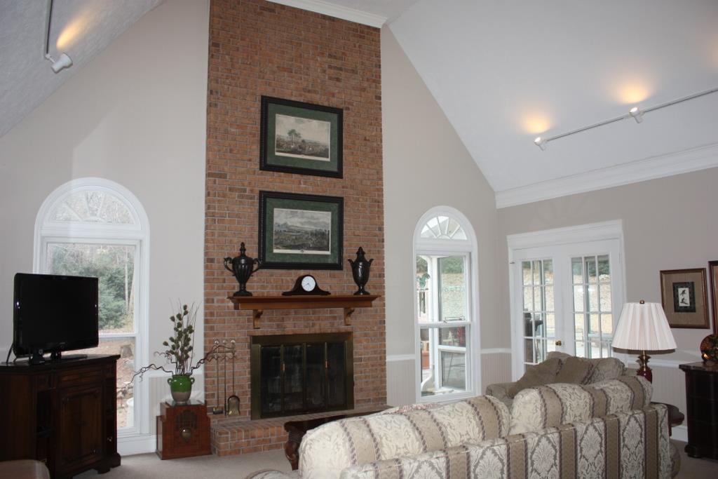 105 Kildare Ct, Lagrange, GA 30240 photo 2