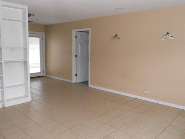 265 Third St, Statham, GA 30666 photo 3