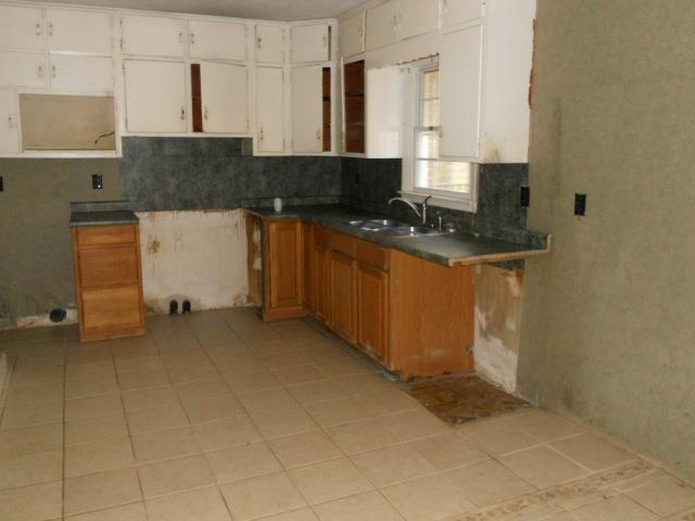 265 Third St, Statham, GA 30666 photo 5