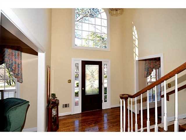 11135 Highfield Chase Dr, Duluth, GA 30097 photo 2