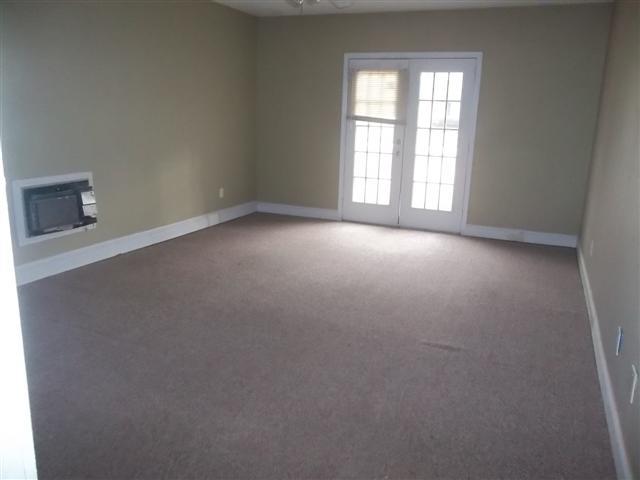 1315 N Hampton Dr, Hampton, GA 30228 photo 4
