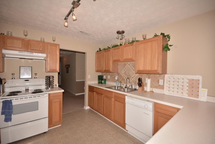 502 Hemlock Dr, Winder, GA 30680 photo 10