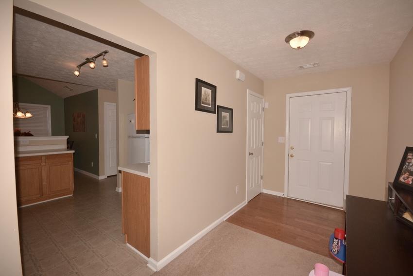 502 Hemlock Dr, Winder, GA 30680 photo 4
