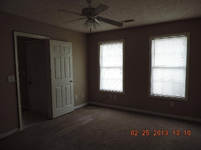 1390 N Hampton Dr, Hampton, GA 30228 photo 2