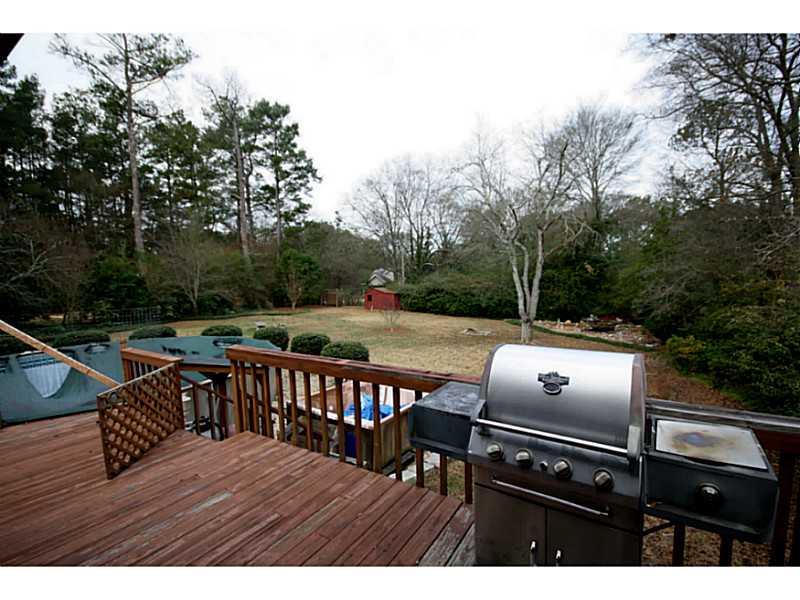 376 Third Ave, Winder, GA 30680 photo 18