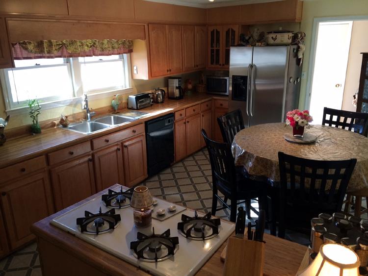 85 W Wright St, Winder, GA 30680 photo 11