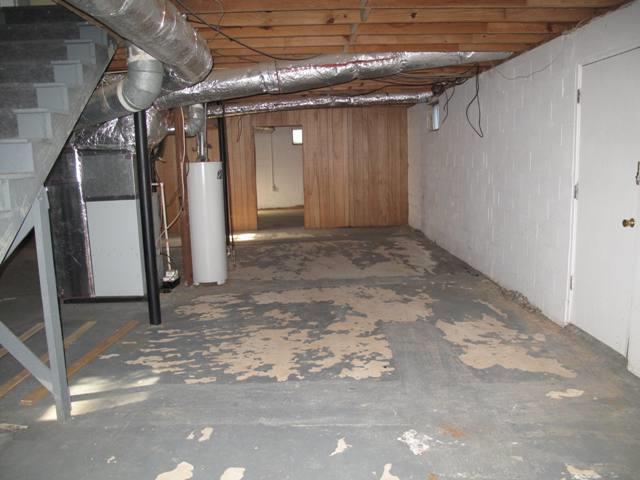 85 W Wright St, Winder, GA 30680 photo 18