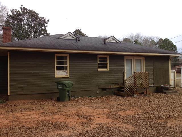 221 Glen Iris Dr, Monroe, GA 30655 photo 2