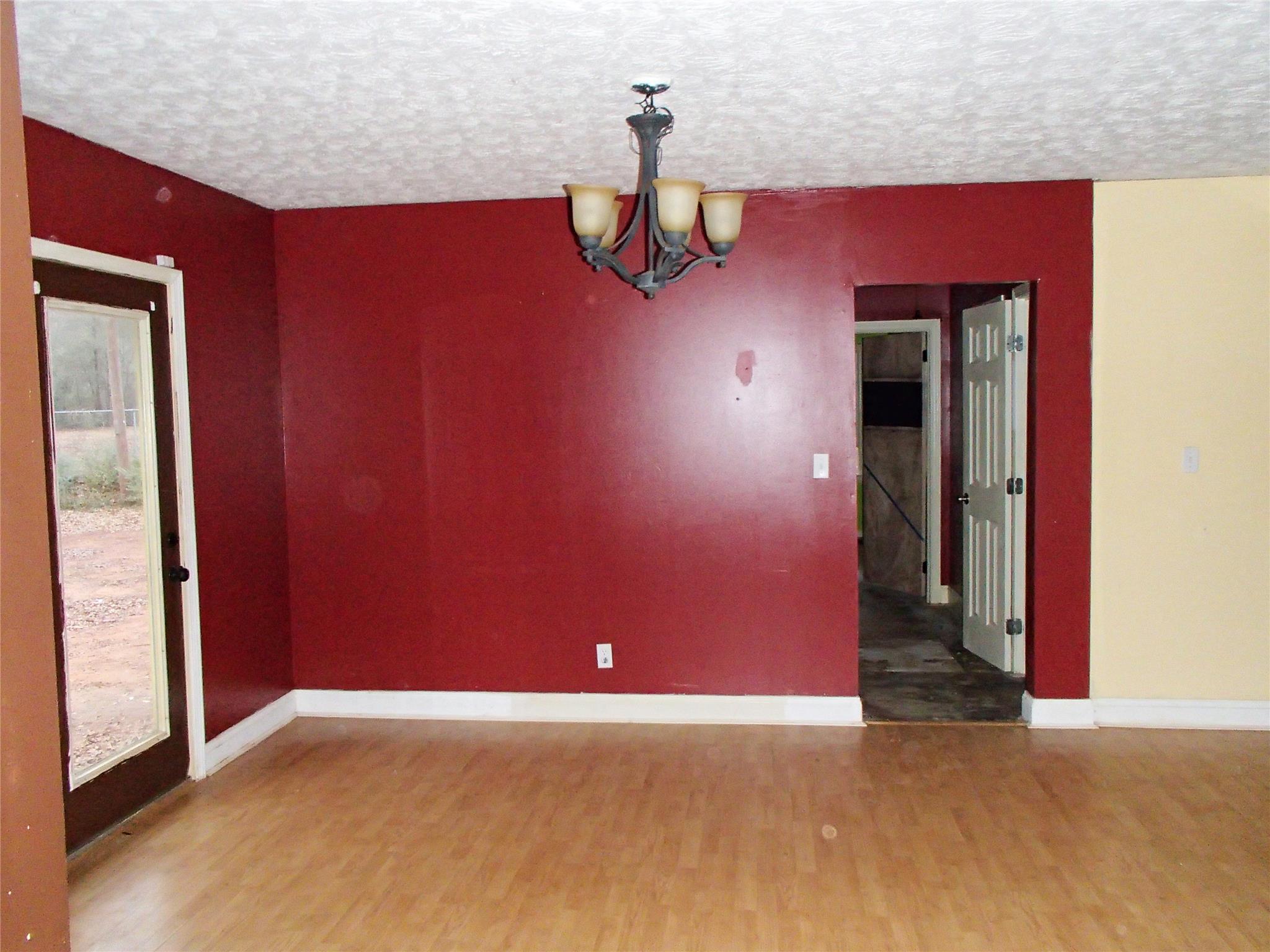 221 Glen Iris Dr, Monroe, GA 30655 photo 6