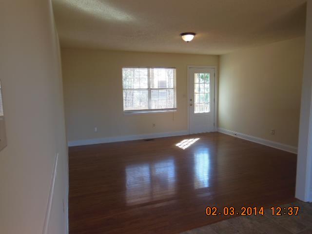 2952 Wallace Rd, Gainesville, GA 30507 photo 3