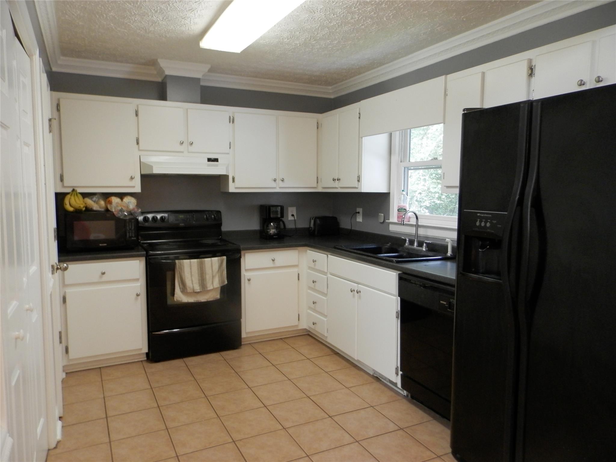 183 Hidden Lakes Dr, Toccoa, GA 30577 photo 6