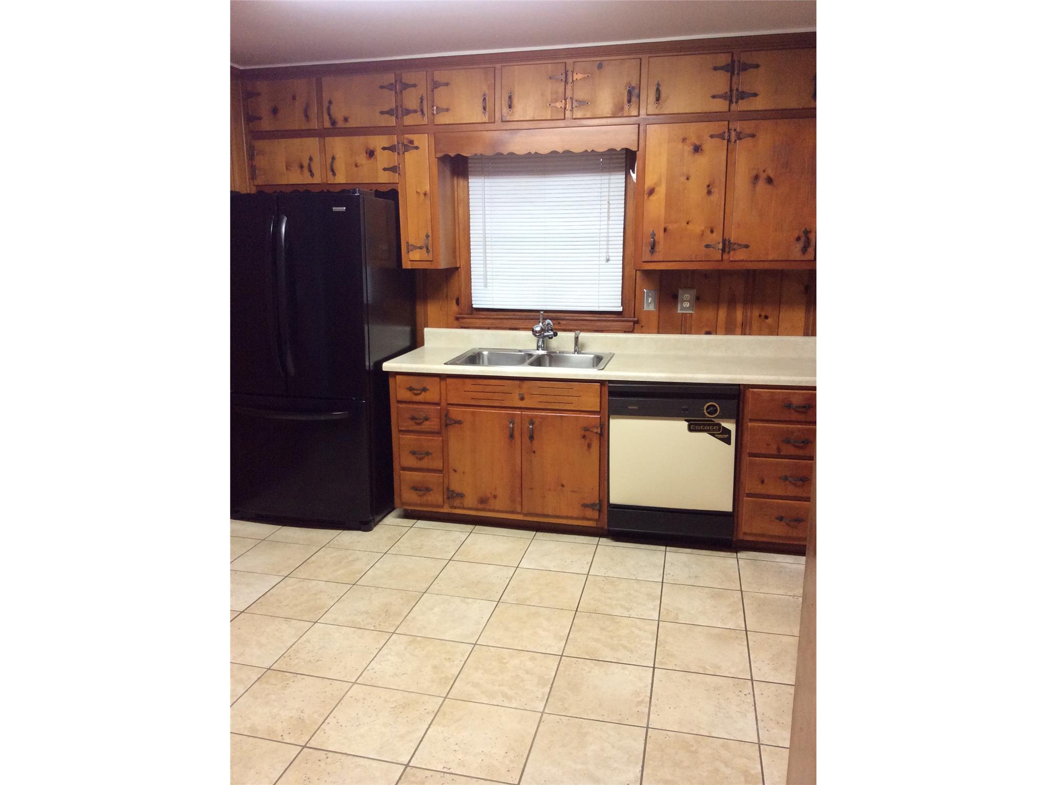 1491 Hammack Dr, Morrow, GA 30260 photo 3