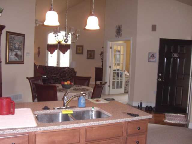 203 Brookhavenrun Cir, Duluth, GA 30097 photo 5