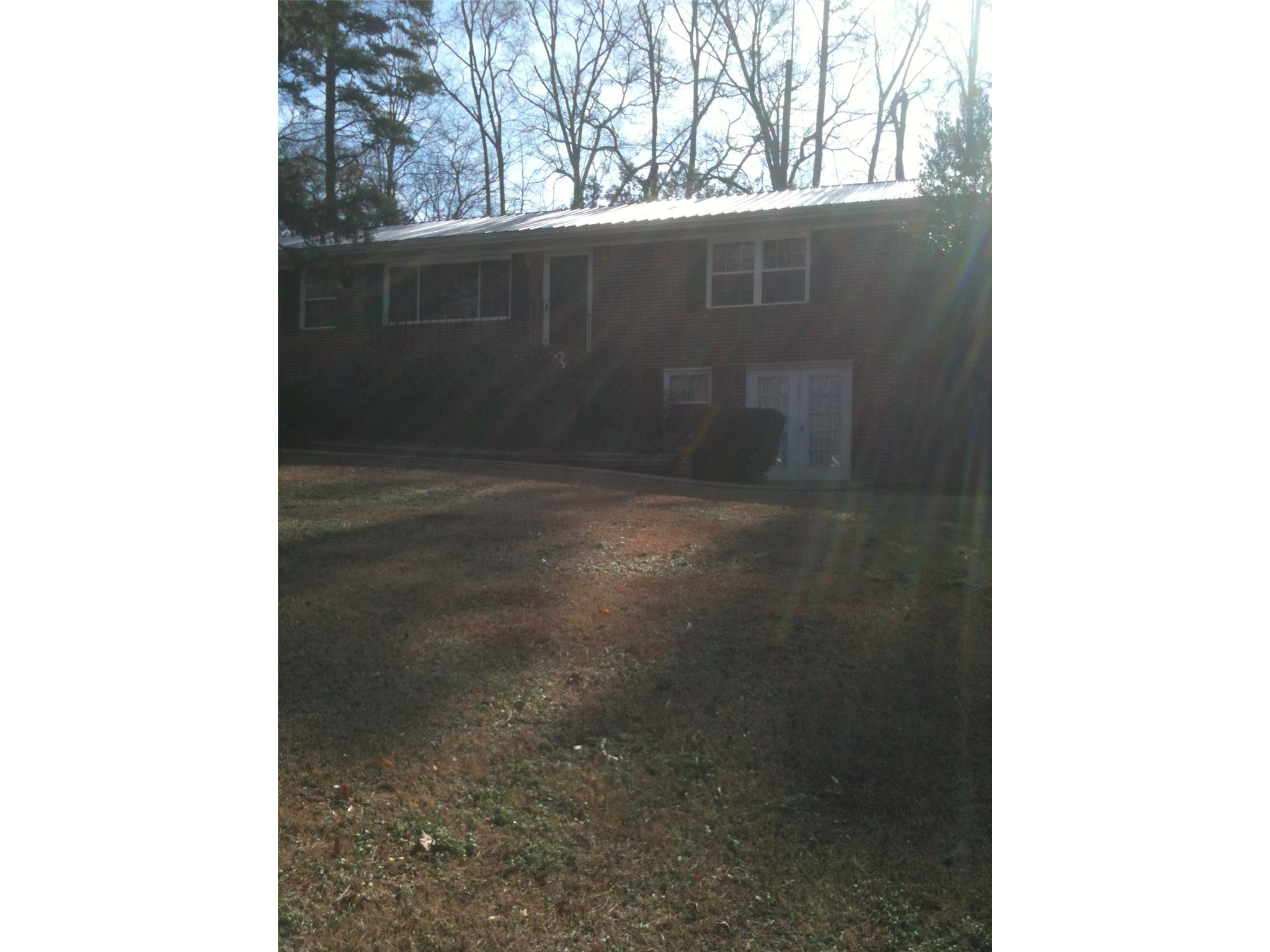 143 Minish Dr, Commerce, GA 30529 photo 2