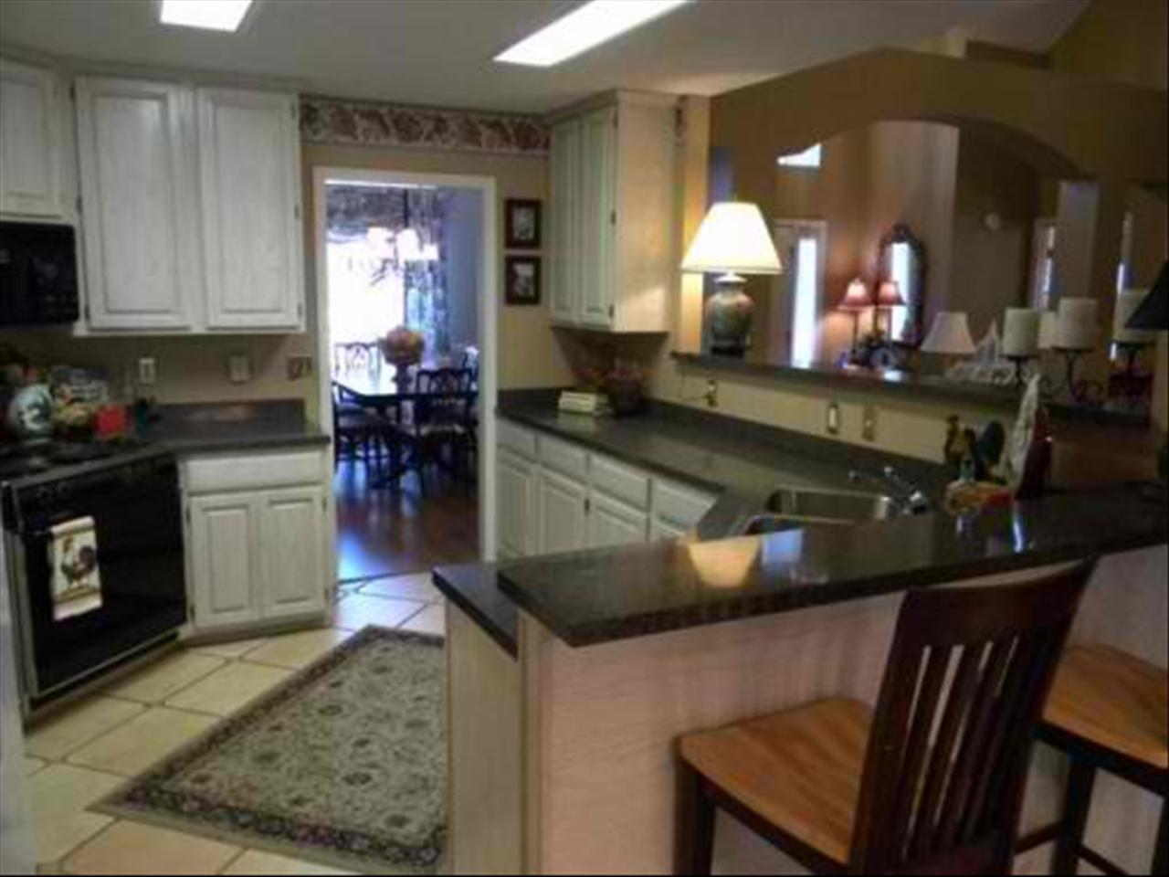 200 Windermere Dr, Perry, GA 31069 photo 4
