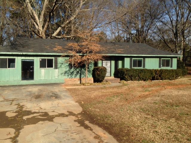 1052 Dixie Rd, Covington, GA 30014 photo 1