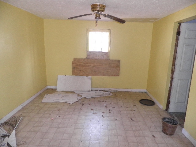 1075 Cooley Dr, Gainesville, GA 30501 photo 3